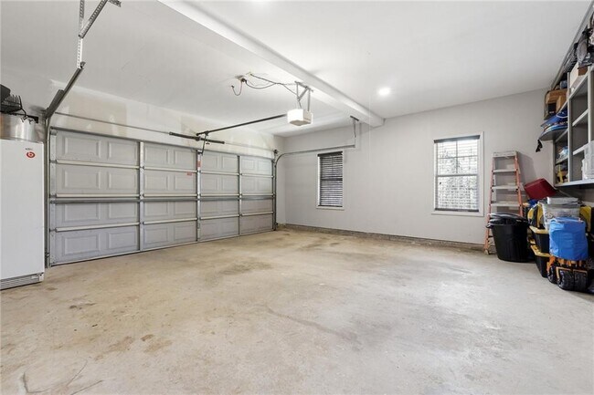 Building Photo - 34 Brittany Way