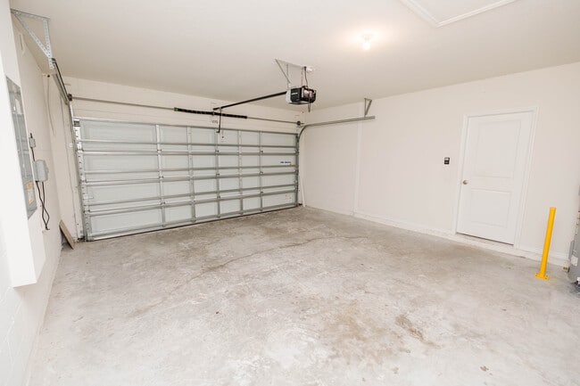 Building Photo - 6777 Longboat Dr