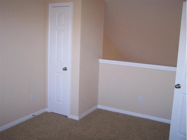 Building Photo - 401 Buttercup Creek Blvd