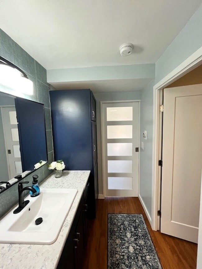 Building Photo - Winter Seasonal Rental- Summit Yacht Club 37