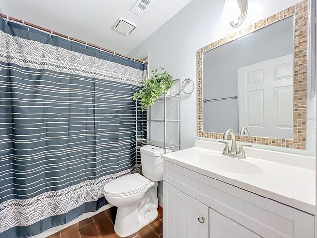 Building Photo - 3020 Hartland Ct