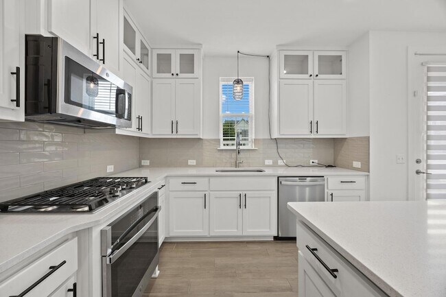 Building Photo - 4412 Tilley St
