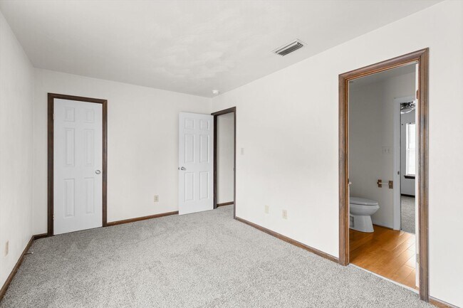 Building Photo - Greenbrier Living Near Shopping, Dining & Major Chesapeake Conveniences at this COMPLETELY REHABB...