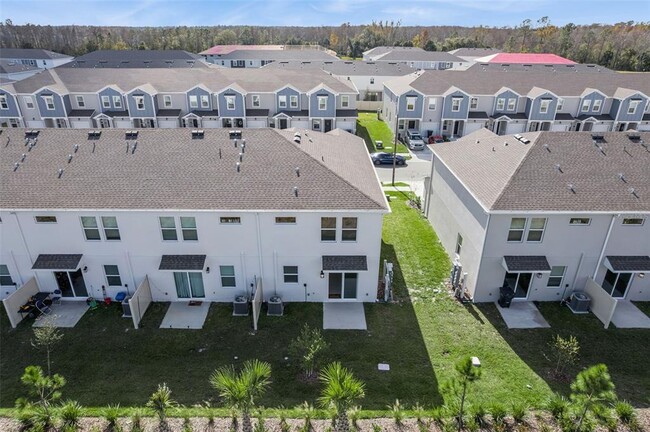 Building Photo - 2653 Skyline Lp