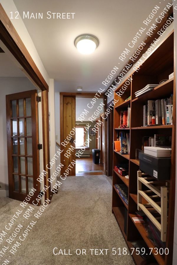 Building Photo - Historic Rexford 2 Bedroom