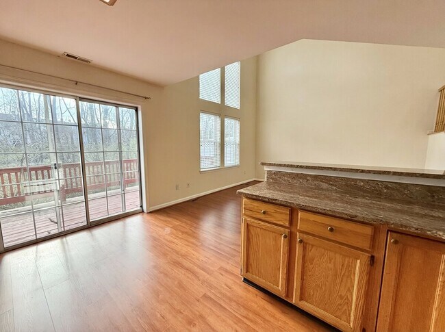 Building Photo - 306 Pimlico Way