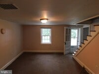Building Photo - 430 Sugar Hill Rd