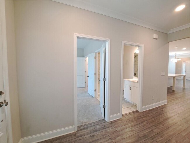 Building Photo - 637 Stan Hope Ln