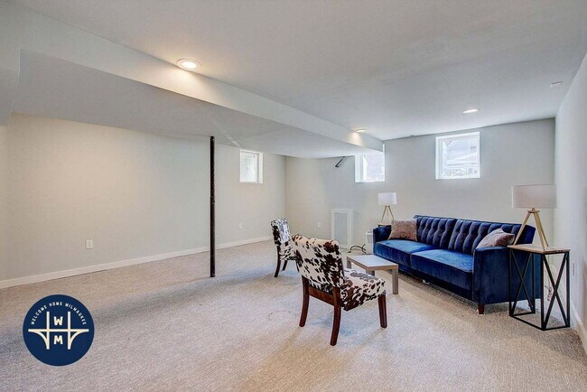 Building Photo - 1624 E Belleview Pl