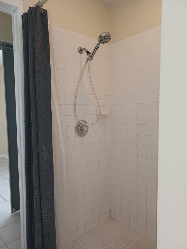 Building Photo - 464 Short Pine Cir