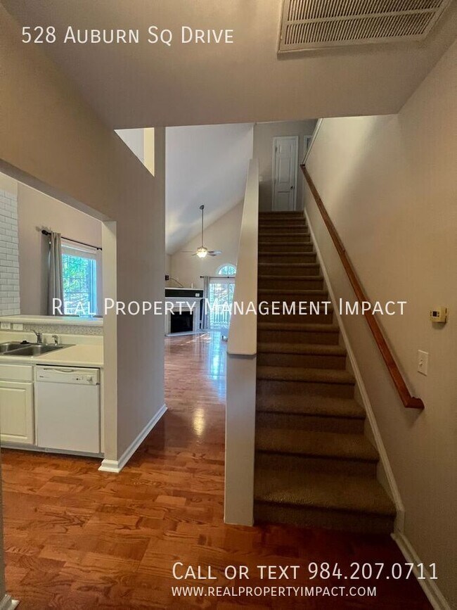 Building Photo - 528 Auburn Square Dr