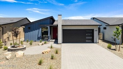 Building Photo - Beautiful Home in a Stunning 55+ Community...
