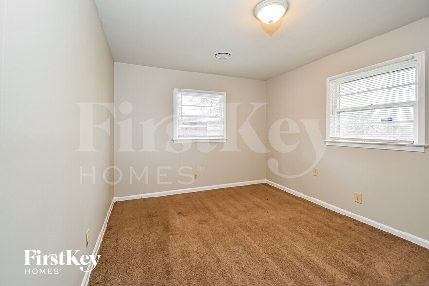 Building Photo - 1083 Richland Dr