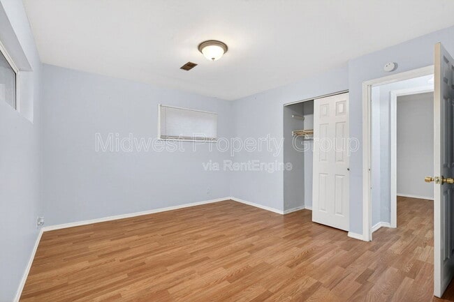 Building Photo - 5520 Holborn Dr