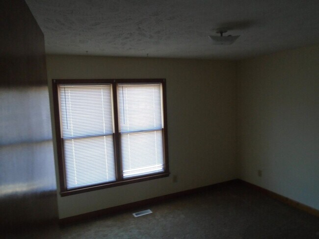 Building Photo - Timberlake