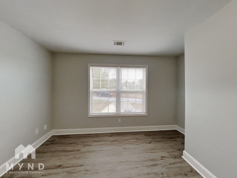 Building Photo - 1232 Pinedale Cir NW