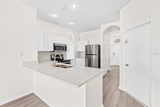 Building Photo - 10301 Beneva Dr