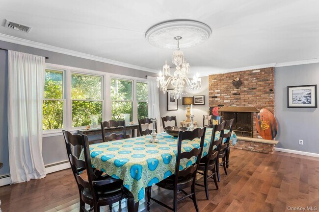 Building Photo - 3693 Pine Neck Rd