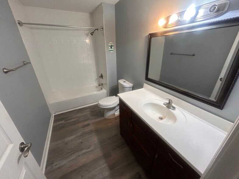 Building Photo - 6370 Harrison Pike