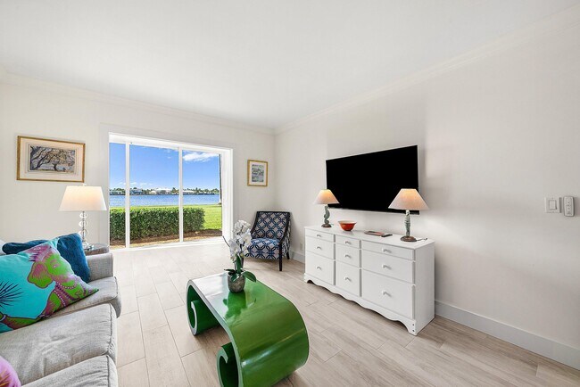 Building Photo - 2170 Ibis Isle Rd