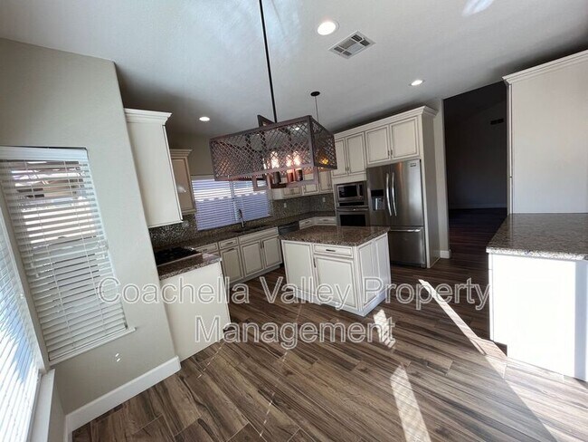 Building Photo - 77597 Carinda Ct