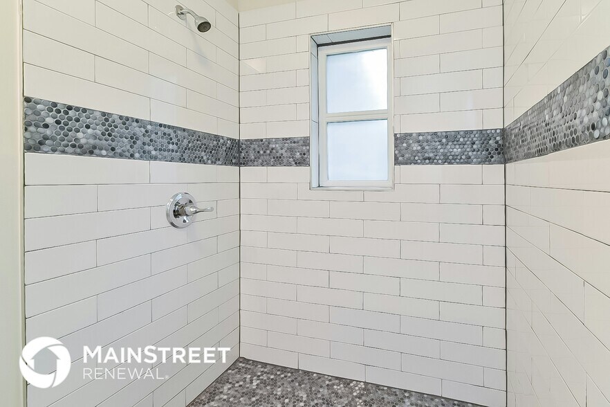 Building Photo - 4327 Leatherwood Ave