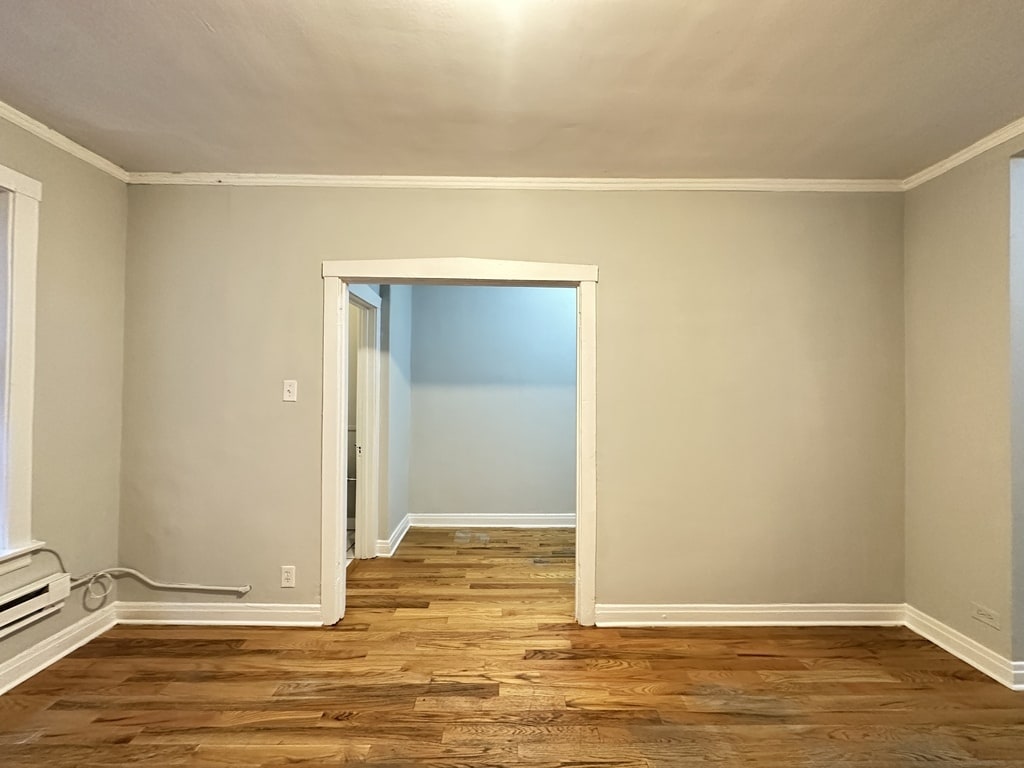 Building Photo - 516 W Melrose St