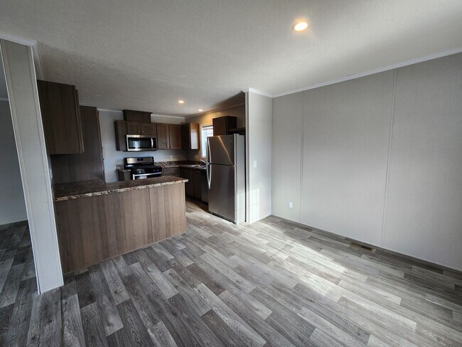 Building Photo - 9072 Windward Dr