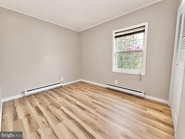 Building Photo - 226 Elwyn Ave