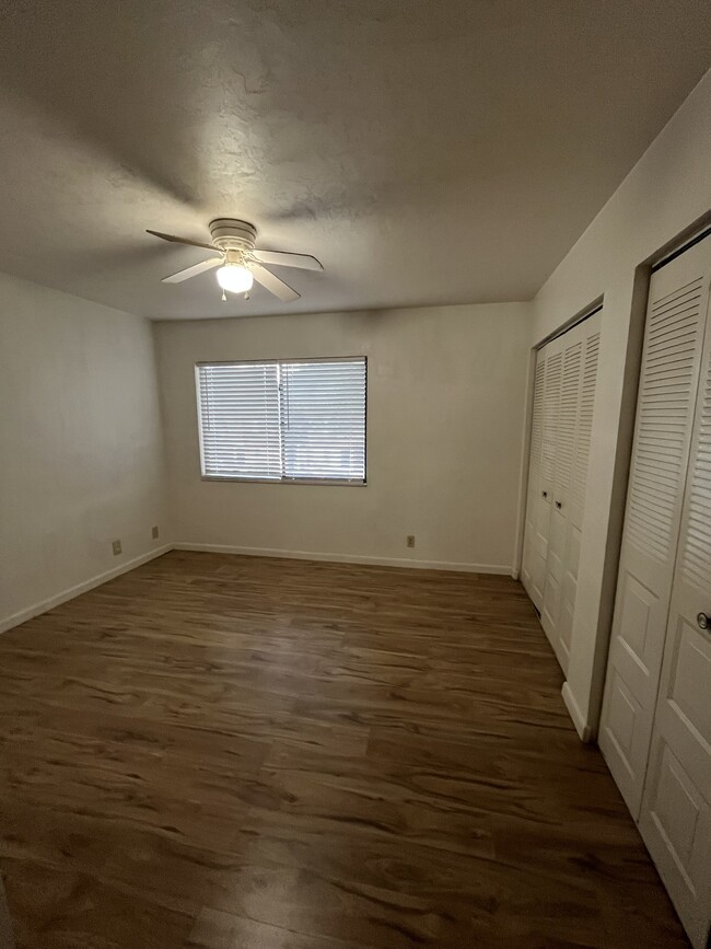 Building Photo - 2546 SW 31st Pl