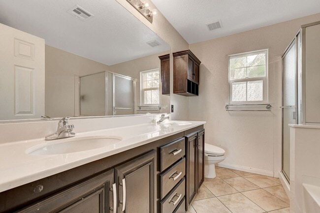 Building Photo - 4 bedroom cul-de-sac home in Henderson!