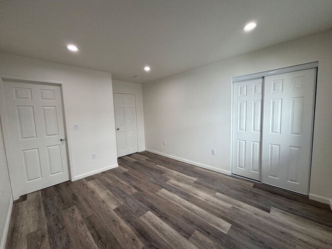 Building Photo - Brand New Two Bedroom Two Bathroom