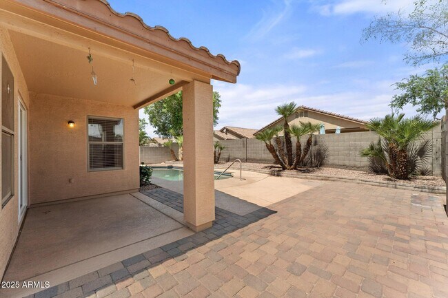 Building Photo - 11362 E Emelita Ave