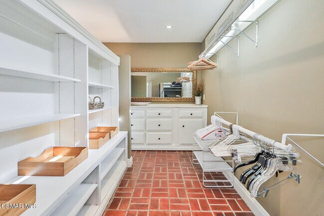 Building Photo - 31944 CA-1