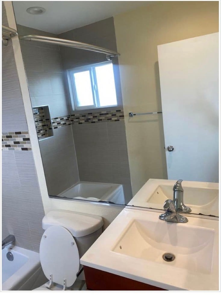 Building Photo - 1618 Firestone Blvd