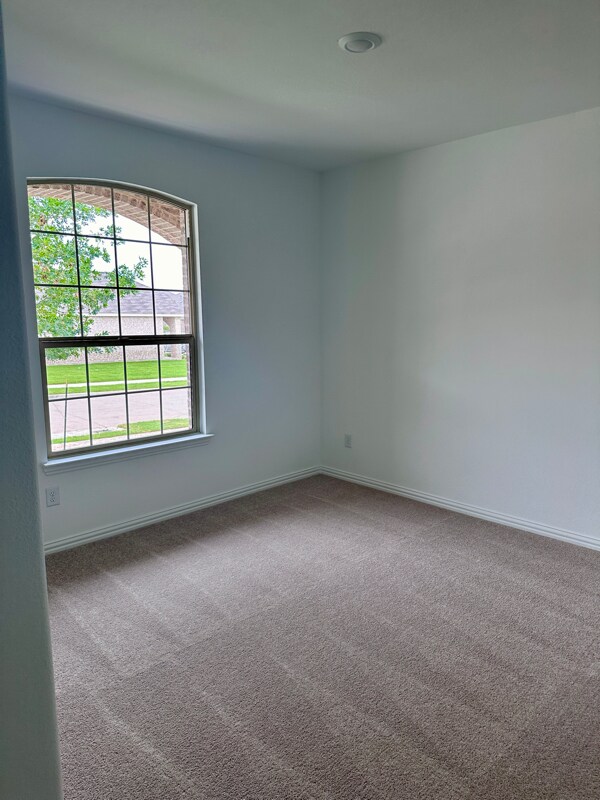 Building Photo - 3012 Chinkapin Ln