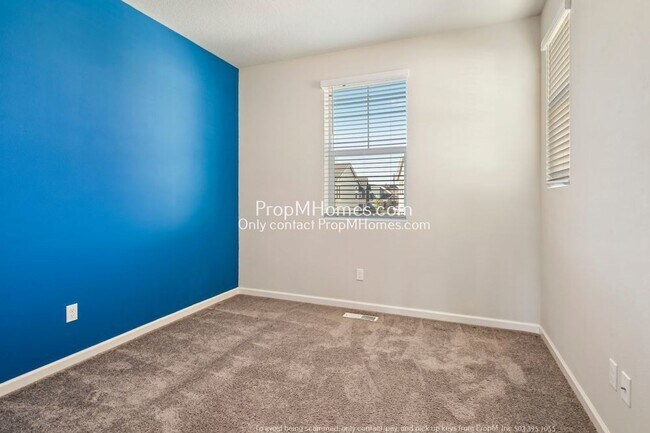 Building Photo - Lovely Three-Bedroom Retreat in Reed's Crossing!
