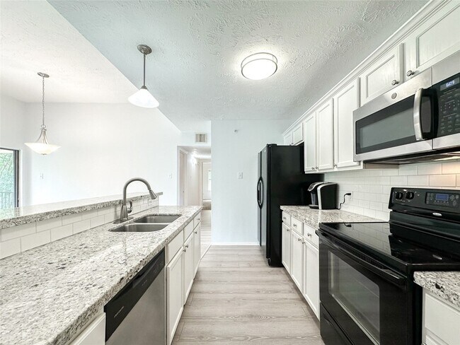 Primary Photo - 8051 Bay Branch Dr