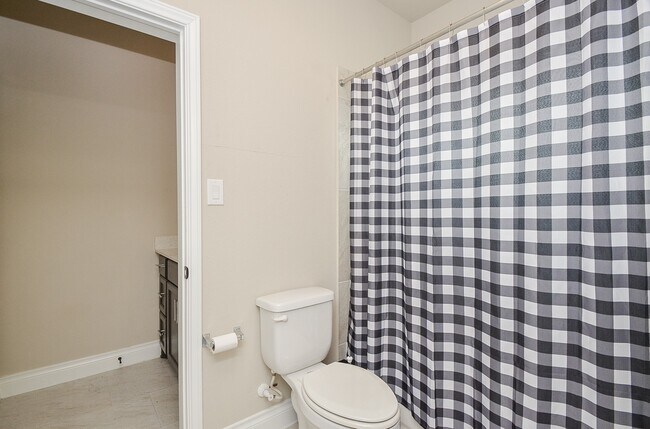Building Photo - 16835 Fowler Pines Dr