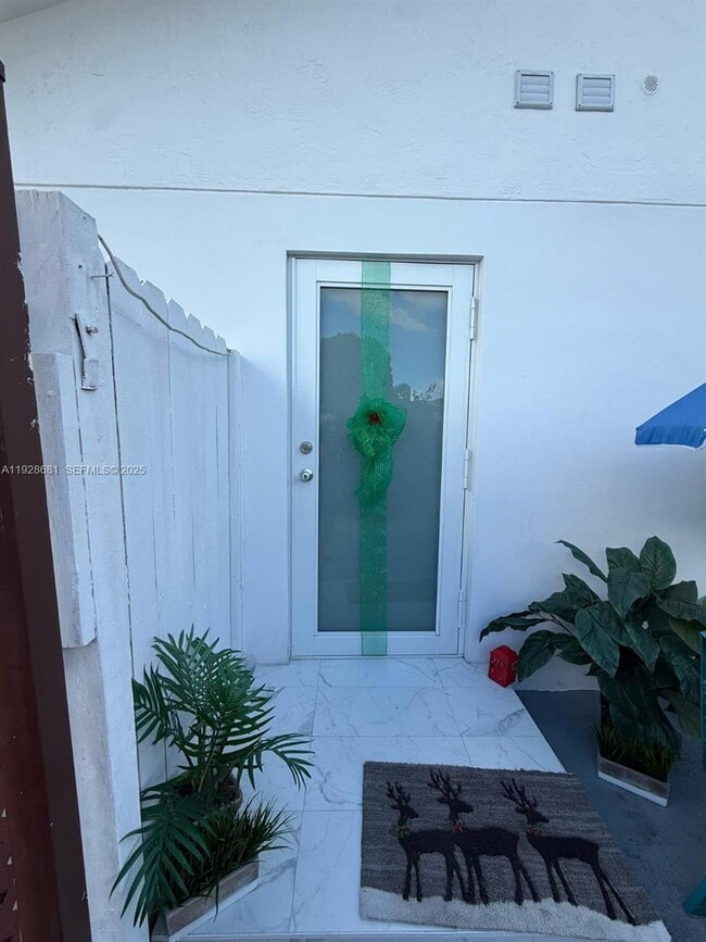 Primary Photo - 2410 SW 143rd Ct