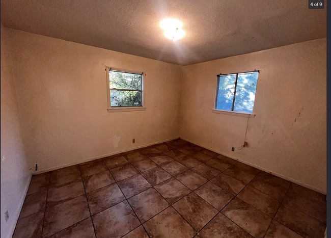 Building Photo - 224 Shellwood Dr