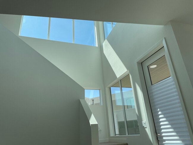 Building Photo - 9636 New Morning Pl