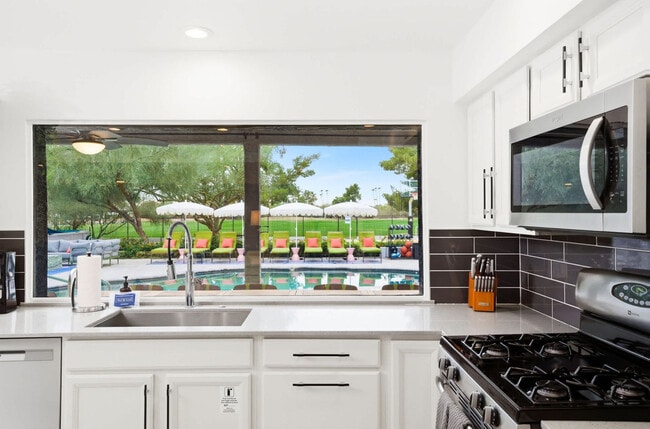 Building Photo - 11802 Hayden Rd