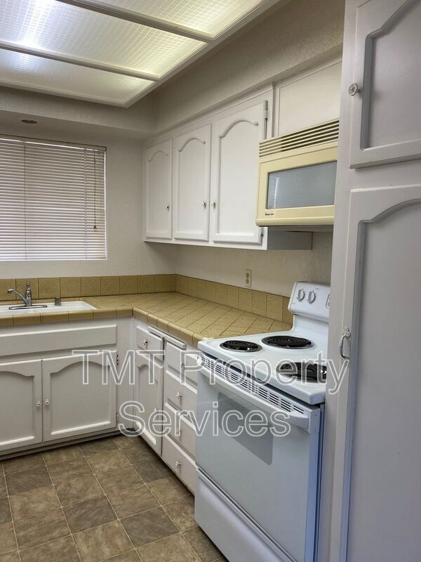 Building Photo - 782 Higuera St