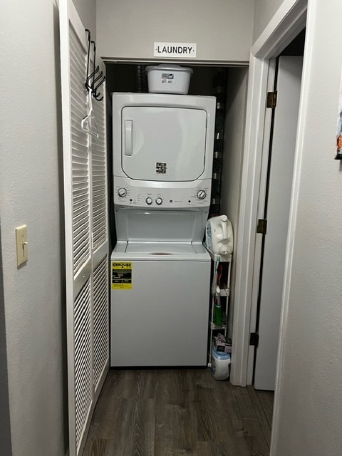 washer/dryer - 927 Capri Isles Blvd
