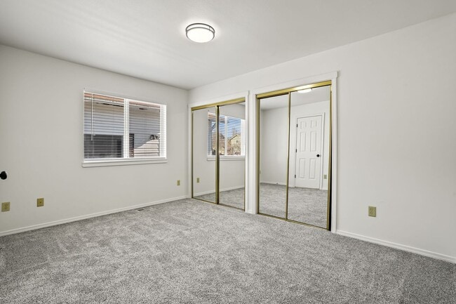 Building Photo - 3bd/2ba with Great Boise Location on Large Corner Lot