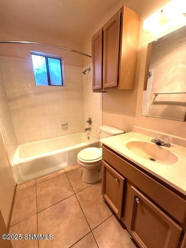 Building Photo - 2344 Saturn Cir