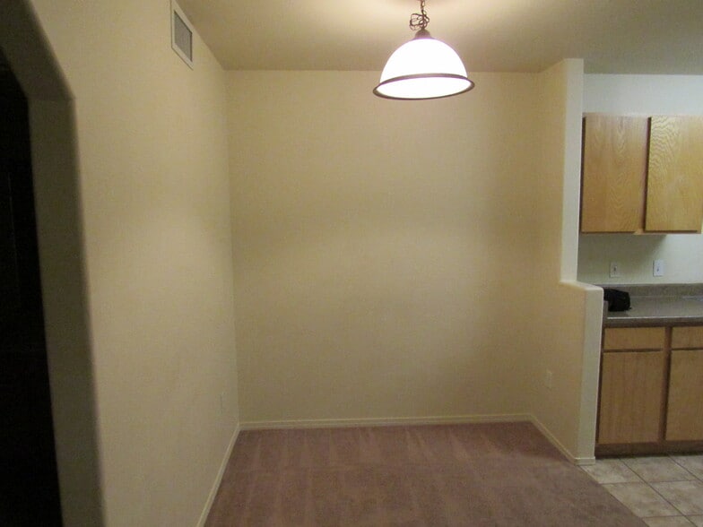 Building Photo - 1100 Goeglein Gulch #267