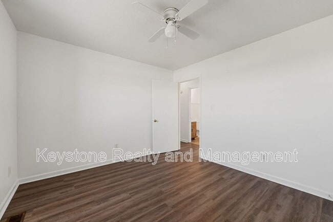 Building Photo - 1375 Thompsonville Ln