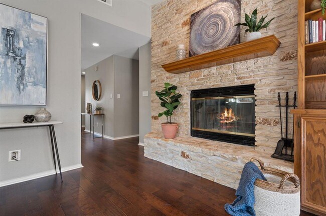 Building Photo - 20807 Boggy Ford Rd